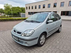 Grau Gebraucht 2002 Renault Scénic Van / Kleinbus | 1.950 € (Fairer Preis)
