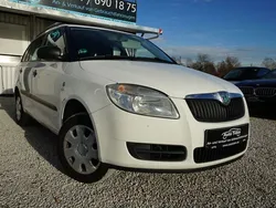 Weiß Gebraucht 2009 Skoda Fabia Kombi | 2.950 € (Etwas zu teuer)