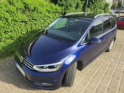 Schwarz Gebraucht 2016 VW Touran Highline Van / Kleinbus | 23.999 € (Fairer Preis)