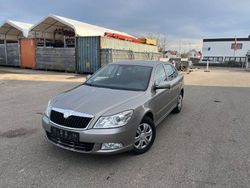 Beige Gebraucht 2009 Skoda Octavia Elegance Kombi | 3.700 € (Guter Preis)