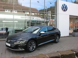 Deep black perleffekt Gebraucht 2024 VW Arteon Elegance Kombi | 37.390 € (Etwas zu teuer)