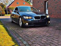 Grau Gebraucht 2008 BMW 325 Coupé | 14.000 €