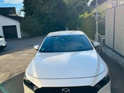Weiß Gebraucht 2020 Mazda 3 Selection Limousine | 16.700 € (Fairer Preis)