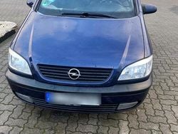 Blau Gebraucht 2000 Opel Zafira Van / Kleinbus | 1.300 € (Superpreis)