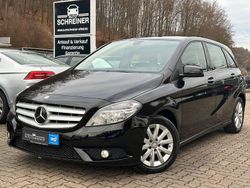 Schwarz Gebraucht 2014 Mercedes 180 Limousine | 11.750 € (Guter Preis)