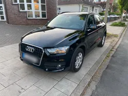 Schwarz Gebraucht 2013 Audi Q3 SUV | 12.700 € (Fairer Preis)