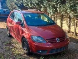 Rot Gebraucht 2008 VW Golf Plus Cross Van / Kleinbus | 1.100 € (Superpreis)