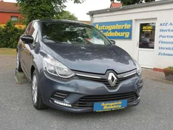 Grau Gebraucht 2018 Renault Clio IV LIMITED Kleinwagen | 9.940 € (Fairer Preis)