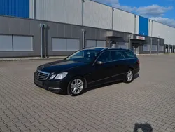 Schwarz Gebraucht 2010 Mercedes E220 Avantgarde Kombi | 5.250 €