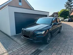 Schwarz Gebraucht 2021 Audi SQ7 Sport SUV | 79.900 € (Teuer)