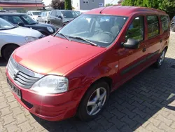 Rot Gebraucht 2010 Dacia Logan MCV Kombi | 1.990 € (Fairer Preis)
