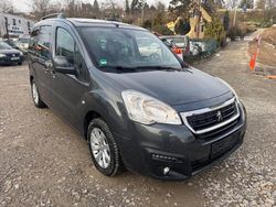 Grau Gebraucht 2017 Peugeot Partner Tepee Allure Van / Kleinbus | 7.999 € (Fairer Preis)