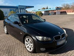 Schwarz Gebraucht 2009 BMW 320 Coupé | 6.990 € (Fairer Preis)