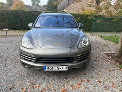 Grau Gebraucht 2010 Porsche Cayenne SUV | 15.200 €