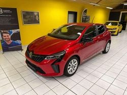 Feuerrot Gebraucht 2024 Renault Clio V Evolution Kleinwagen | 14.990 € (Guter Preis)