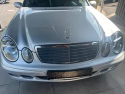 Silber Gebraucht 2005 Mercedes E220 Kombi | 2.950 € (Guter Preis)