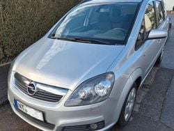 Silber Gebraucht 2006 Opel Zafira Van / Kleinbus | 3.450 € (Guter Preis)