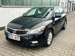 Schwarz Gebraucht 2010 Kia Ceed Limousine | 3.950 € (Guter Preis)