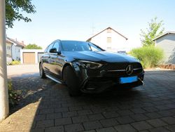 Grau Gebraucht 2024 Mercedes C220 AMG Kombi | 42.700 € (Etwas zu teuer)