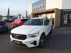Weiß Gebraucht 2024 Volvo XC40 Plus SUV | 35.450 € (Fairer Preis)