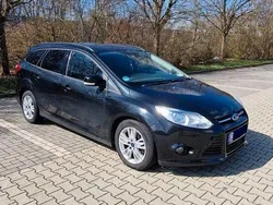 Schwarz Gebraucht 2011 Ford Focus Trend Kombi | 3.600 € (Teuer)