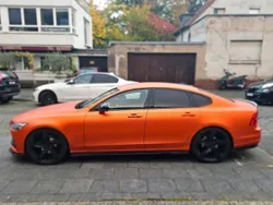 Orange Gebraucht 2017 Volvo S90 Momentum Limousine | 21.495 € (Etwas zu teuer)