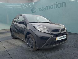 Schwarz Gebraucht 2024 Toyota Aygo Play Kleinwagen | 18.530 € (Fairer Preis)