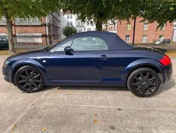 Blau Gebraucht 2002 Audi TT Roadster Design Cabrio | 6.990 € (Guter Preis)