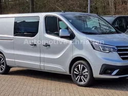 Silber Neu 2024 Renault Trafic Van | 44.990 € (Guter Preis)