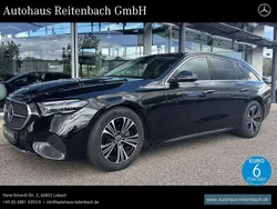 Lack obsidianschwarz Gebraucht 2024 Mercedes E220 Avantgarde Kombi | 48.799 € (Fairer Preis)