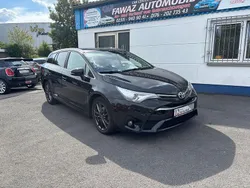 Schwarz Gebraucht 2016 Toyota Avensis Edition-S Kombi | 10.390 € (Fairer Preis)