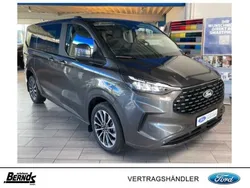 Magnetic metallic Neu 2025 Ford Tourneo Custom Titanium Van / Kleinbus | 61.989 € (Teuer)