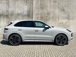 Grau Gebraucht 2023 Porsche Cayenne Platinum Edition SUV | 79.000 € (Fairer Preis)