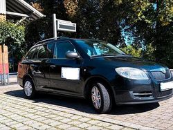 Schwarz Gebraucht 2009 Skoda Fabia Kleinwagen | 2.850 € (Fairer Preis)