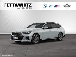 Brooklyn grau metallic Gebraucht 2025 BMW i5 M Sport Kombi | 58.644 € (Teuer)