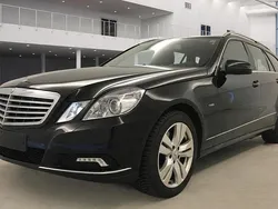 Schwarz Gebraucht 2010 Mercedes E350 Limousine | 8.900 € (Fairer Preis)