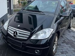 Schwarz Gebraucht 2010 Mercedes A160 Avantgarde Limousine | 2.990 € (Superpreis)