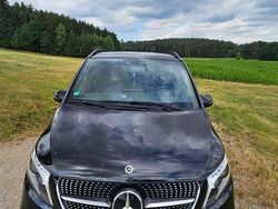 Schwarz Gebraucht 2021 Mercedes V250 Edition Van / Kleinbus | 52.500 € (Etwas zu teuer)