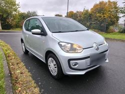 Silber Gebraucht 2015 VW up! Kleinwagen | 4.200 € (Guter Preis)