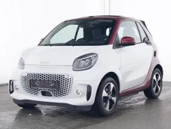 Weiß Gebraucht 2024 Smart ForTwo Electric Drive Exclusive Cabrio | 19.666 € (Etwas zu teuer)