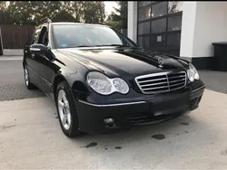 Schwarz Gebraucht 2006 Mercedes C180 Avantgarde Kombi | 3.450 € (Fairer Preis)