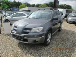 Grau Gebraucht 2006 Mitsubishi Outlander Intense SUV | 3.999 € (Etwas zu teuer)