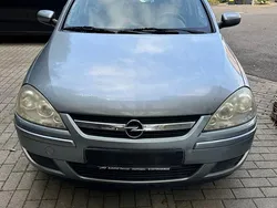Grau Gebraucht 2006 Opel Corsa Edition Kleinwagen | 1.250 € (Guter Preis)
