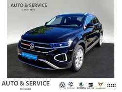 Schwarz Gebraucht 2024 VW T-Roc Style SUV | 30.990 € (Fairer Preis)