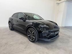 Schwarz Gebraucht 2024 Porsche Macan 4 Electric SUV | 87.900 € (Superpreis)