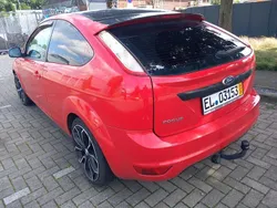 Rot Gebraucht 2008 Ford Focus Limousine | 1.200 € (Guter Preis)