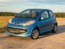 Blau Gebraucht 2008 Peugeot 107 Kleinwagen | 799 € (Guter Preis)