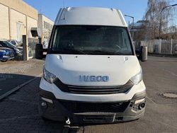 Weiß Gebraucht 2017 Iveco Daily Van / Kleinbus | 6.300 €