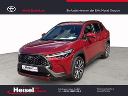 Rot Gebraucht 2024 Toyota Corolla Cross Team SUV | 33.760 € (Fairer Preis)