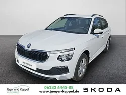 Candyweiss Gebraucht 2024 Skoda Kamiq Essence SUV | 19.900 € (Fairer Preis)